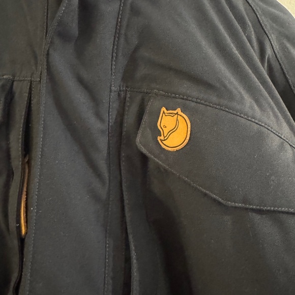 Fjallraven Yupik Parka Navy Men’s Medium Jacket - Excellent Condition - Picture 2 of 4